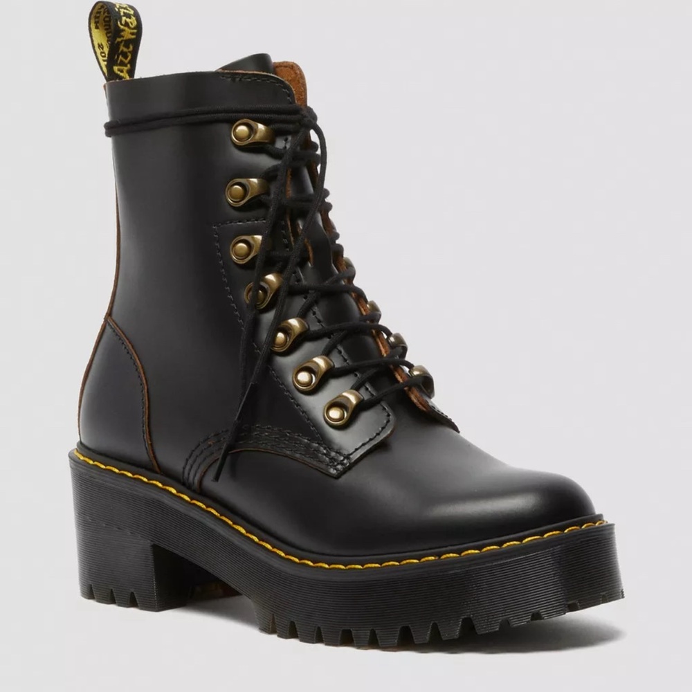 Leona vintage smooth boots